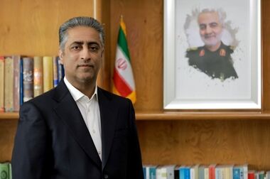 مدیرعامل بانک صنعت و معدن در سفر به استان فارس و پایتخت فرهنگی ایران: بهره برداری از 8 طرح ایجادی توسط این بانک و ایجاد 1000 فرصت شغلی در این استان