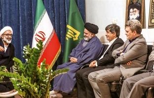 دیدار مدیرعامل گروه فولاد مبارکه با امام‌جمعه، فرمانده ناحیه مقاومت بسیج و فرمانده نیروی انتظامی شهرستان مبارکه