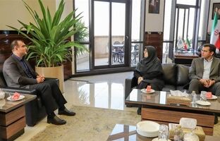 خدمات صنعت بیمه در طول جنگ بی‌نظیر بوده است