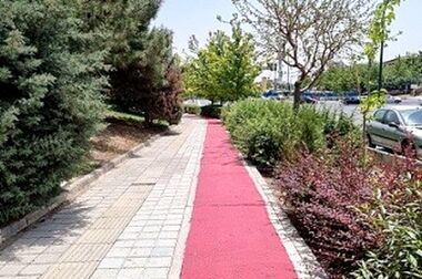 هویت بخشی بصری به میدان کتاب با اجرای نقاشی گرافیتی