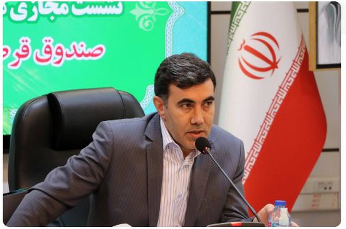 دکتر اسلام کریمی مدیرعامل صندوق قرض الحسنه شاهد شد