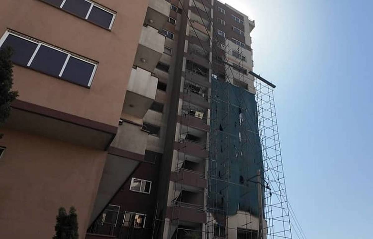 اجرای عملیات گسترده مقاوم‌سازی و نوسازی ساختمان‌های آسیب‌دیده جنگ در منطقه ۲