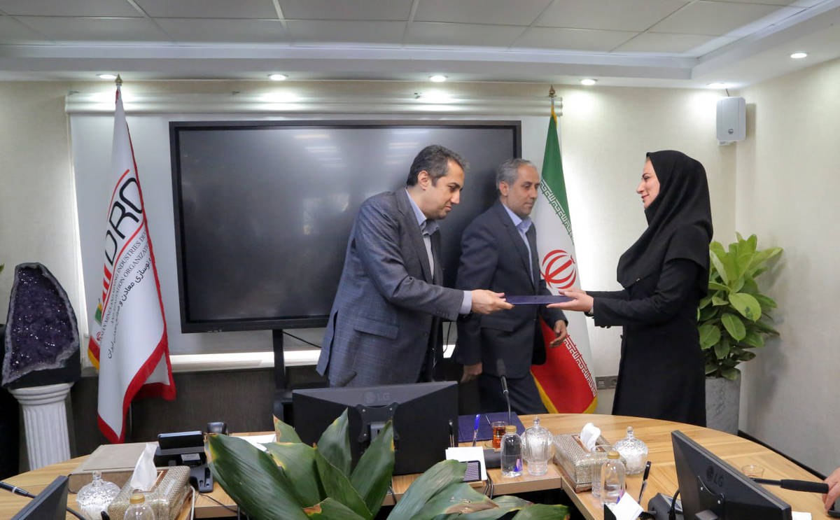  معارفه سرپرست مدیریت های جدید «روابط عمومی»، «معادن»و «منابع انسانی» ایمیدرو