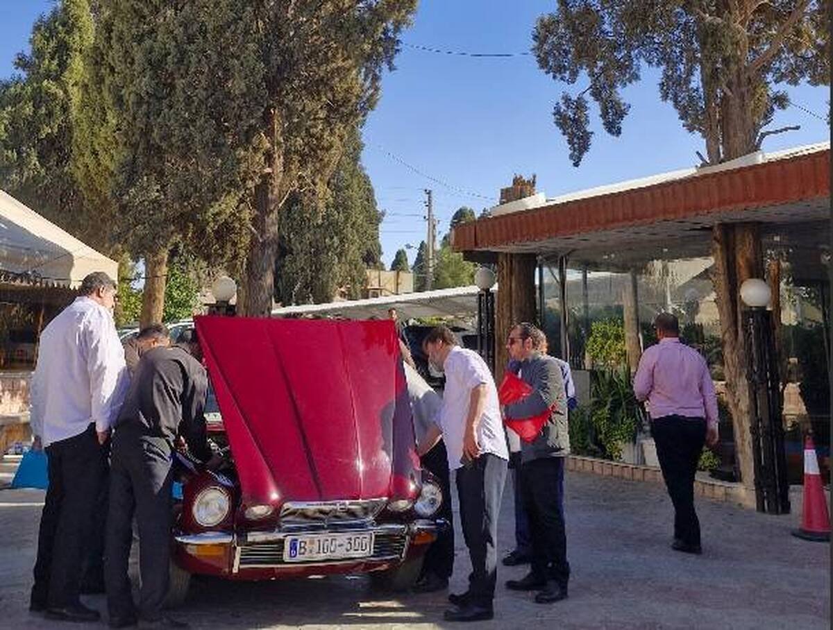 نخستین جلسه حضوری کارگروه شناسایی و صیانت از وسیله‌های نقلیه تاریخی برگزار شد