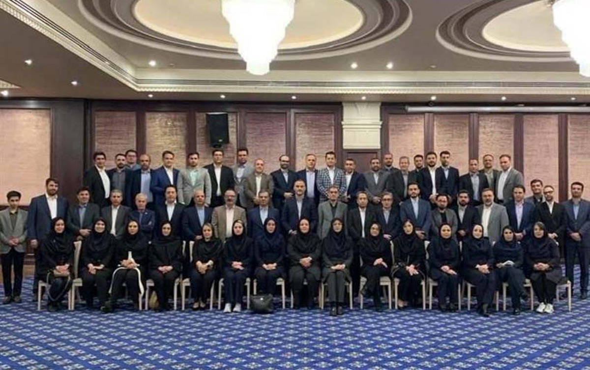 کار اصلی روابط عمومی‌ها ارائه تصویری واقع‌بینانه از سازمان خود به افکار عمومی است