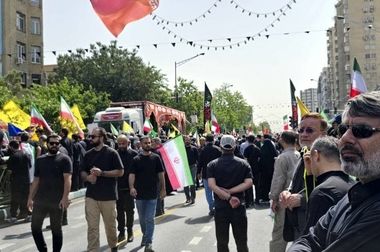 نصب ۱۲ پایه برج نوری ورودی شهرک شهید دقایقی