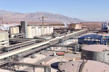  شرکت آلومینای ایران به مناسبت گرامیداشت هفته دفاع مقدس