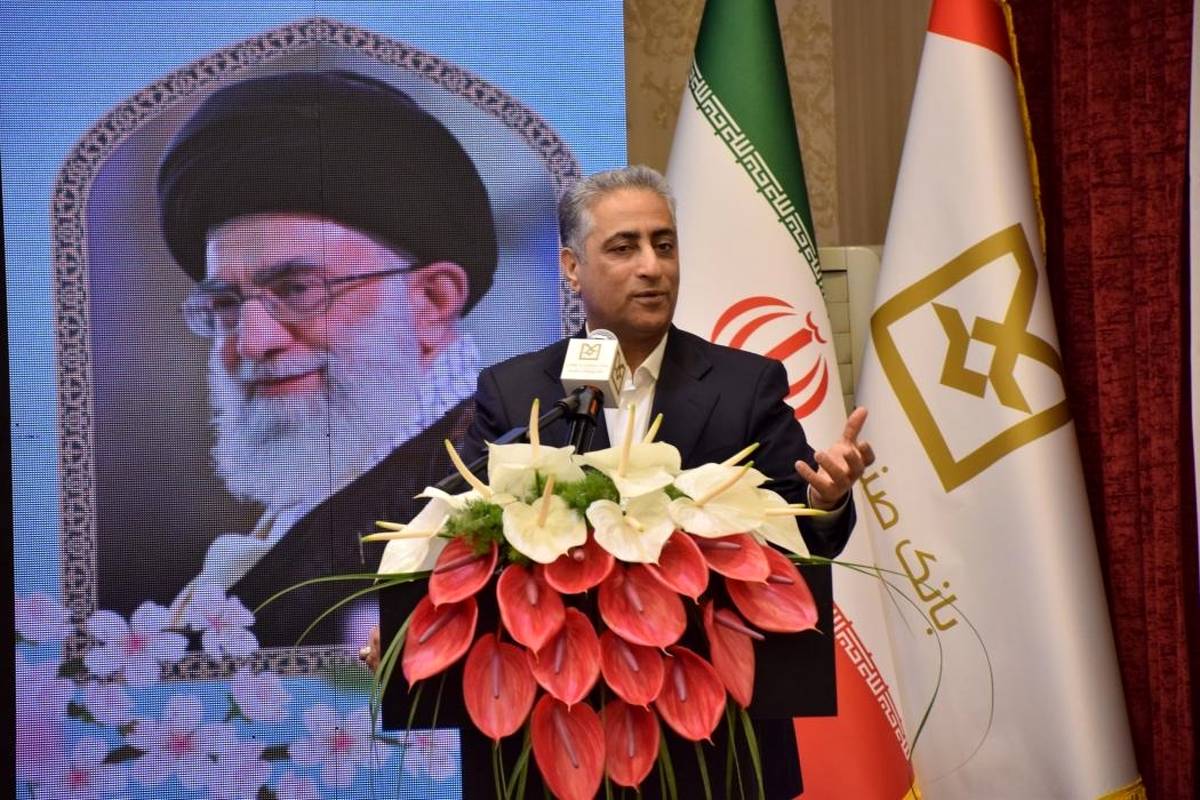  بانک صنعت و معدن تحقق شعار سال و سرمایه گذاری برای تولید را اولویت و مهمترین وظیفه خود می داند