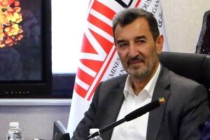 تسریع در تکمیل طرح‌‌های فولادی با هدف تأمین نیاز صنایع به ورق