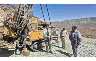 مدیر اکتشاف ایمپاسکو از محدوده‌های اکتشافی طلادار و زاهدان ۳ بازدید کرد
