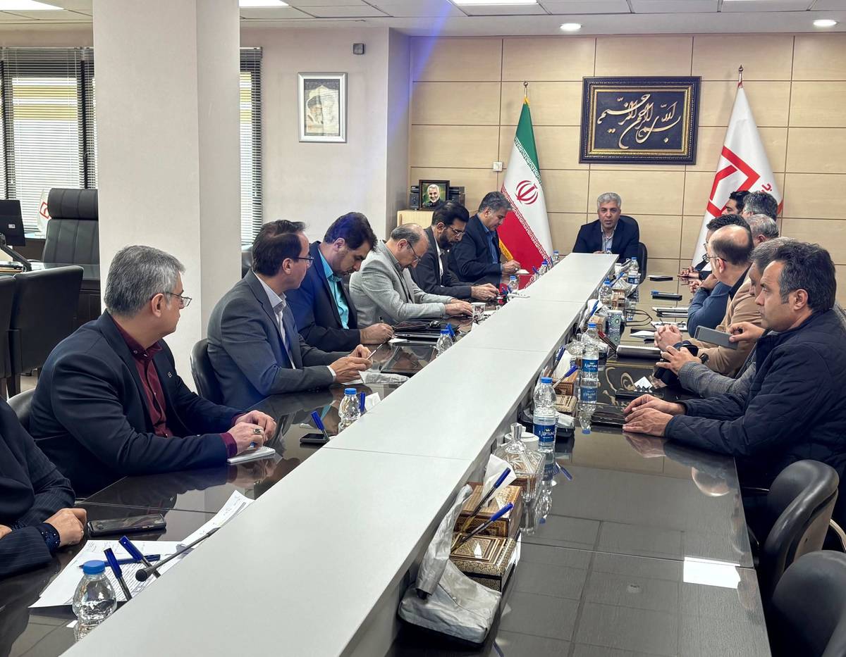 لزوم تمرکز تجمیع منابع مالی بخش مسکن و ساختمان در بانک مسکن / تامین مالی ۶ همتی نهضت ملی در استان مرکزی توسط بانک مسکن