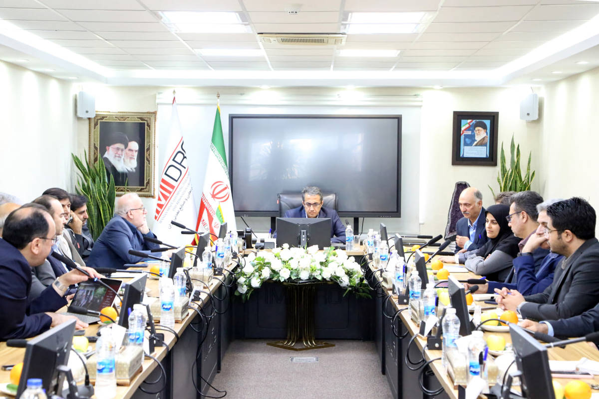 آقاجانلو: شرکت های معدنی و صنایع معدنی، برای دوران پس از تحریم آماده شوند