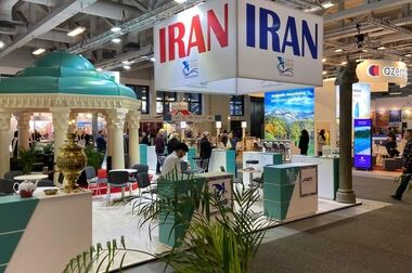 امضای تفاهم‌نامه همکاری بین کانون جهانگردی و اتومبیلرانی و سازمان منطقه آزاد اروند
